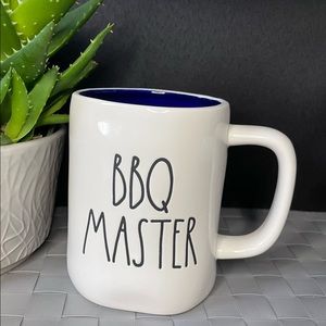 NWOT Rae Dunn BBQ MASTER mug